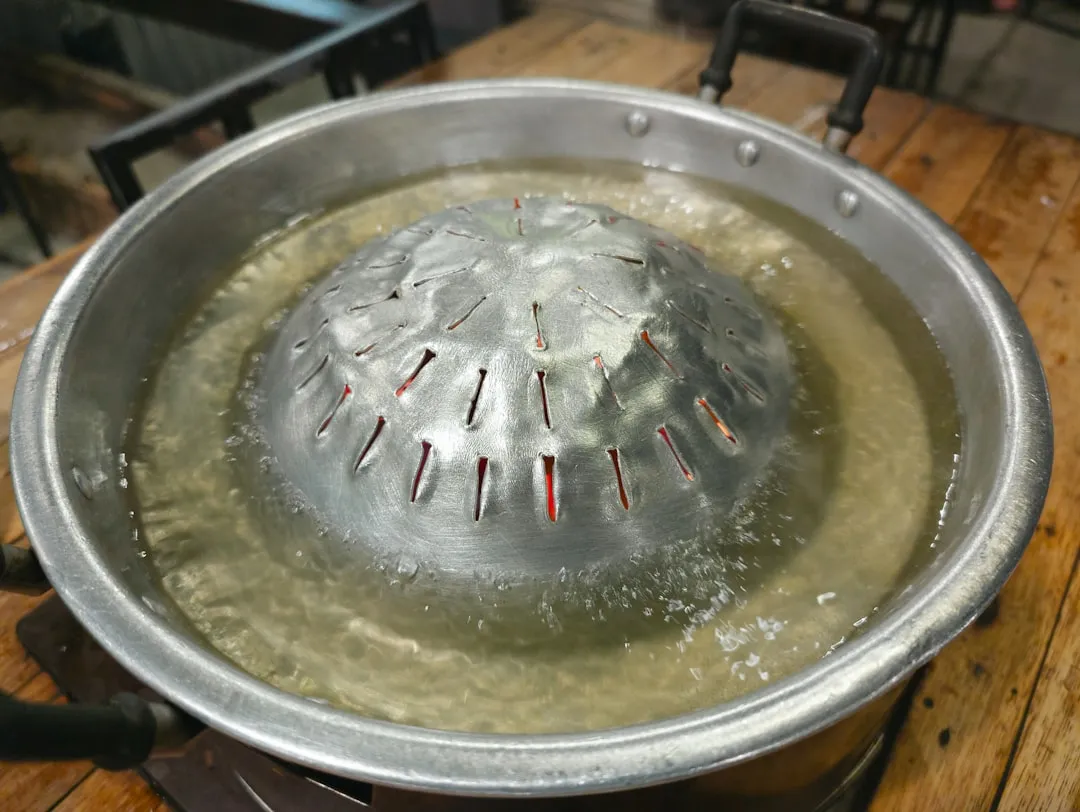 2025年外墙真石漆色彩趋势与工程项目配色指南